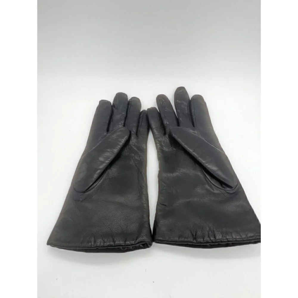 Women's Genuine Leather Winter Gloves Lined With Insulation Size Medium.